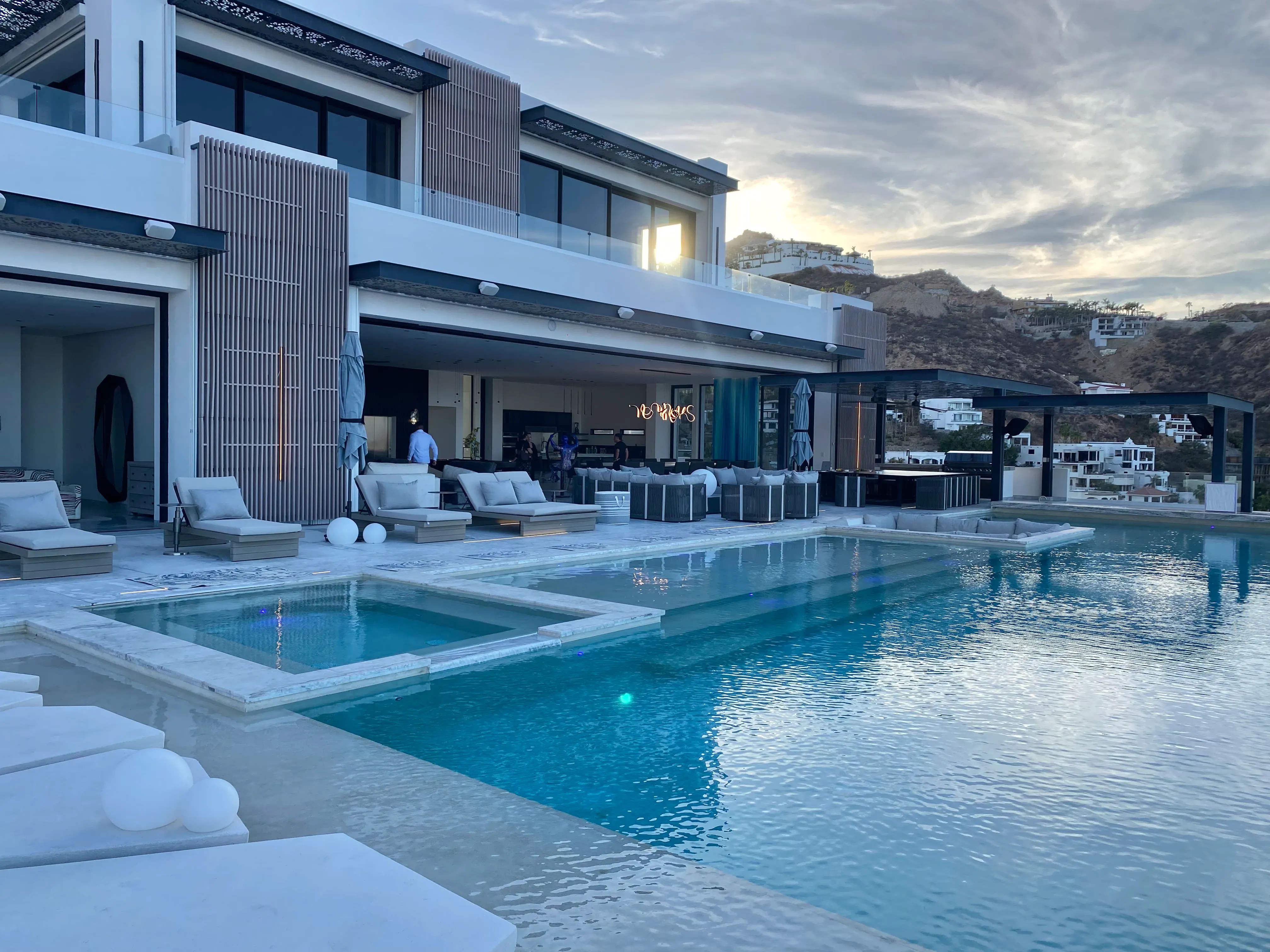 OCEANVIEW VILLA V-PVT