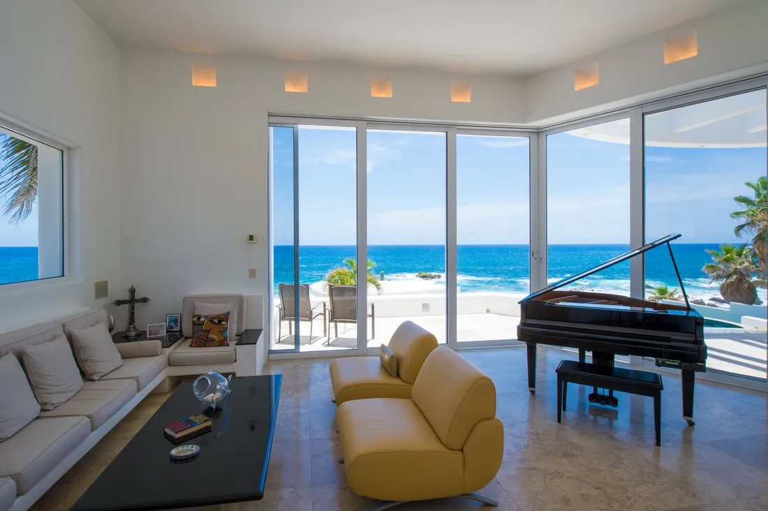 Oceanfront Villa V-VSCH